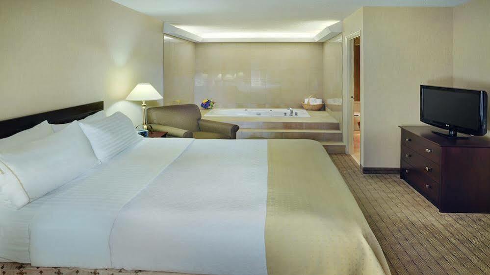 Holiday Inn Guelph Hotel & Conference Centre, An Ihg Hotel Eksteriør billede