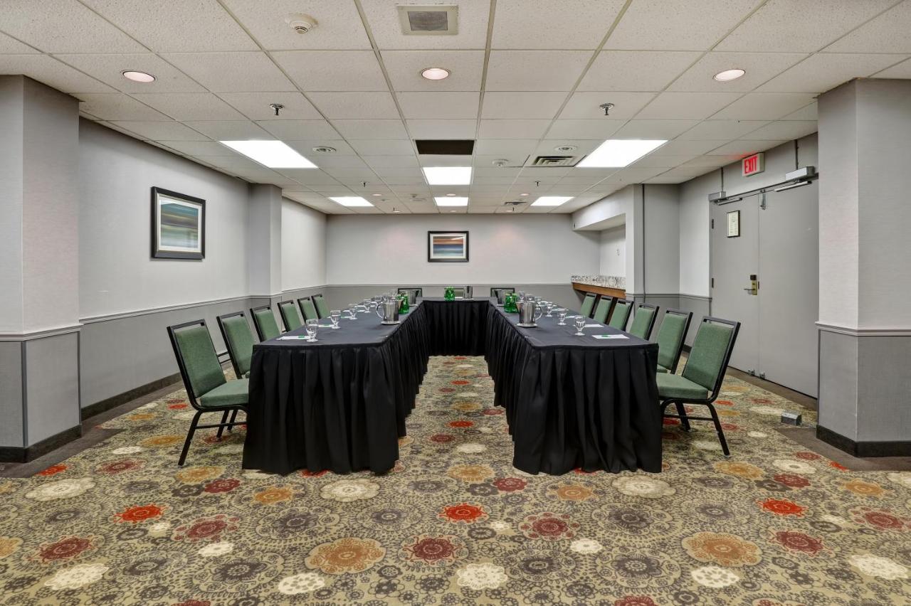 Holiday Inn Guelph Hotel & Conference Centre, An Ihg Hotel Eksteriør billede