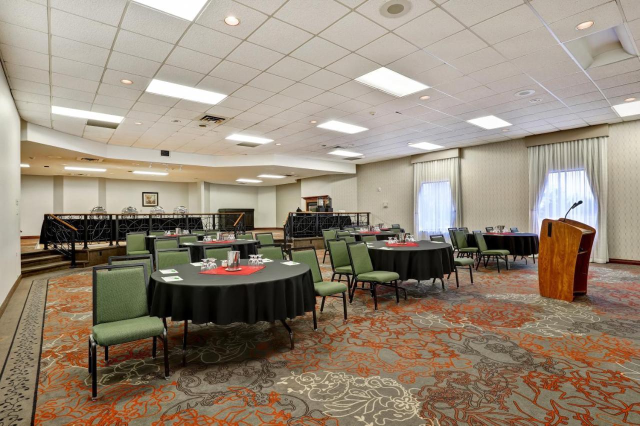 Holiday Inn Guelph Hotel & Conference Centre, An Ihg Hotel Eksteriør billede