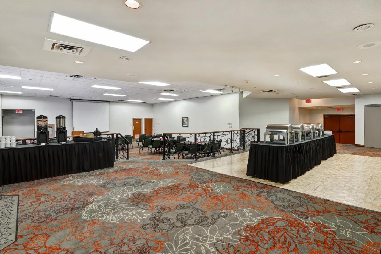 Holiday Inn Guelph Hotel & Conference Centre, An Ihg Hotel Eksteriør billede